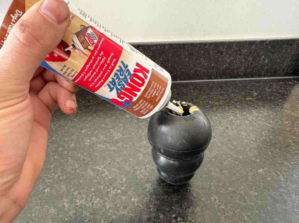 KONG easy treat